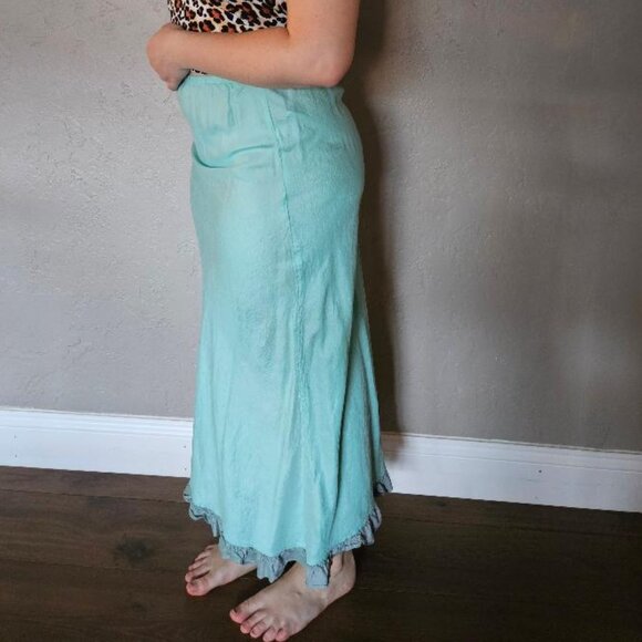 DOSA Designer Aqua 100% Stretch Silk Ruffled Iridescent Boho Maxi Skirt Size 2 - Picture 2 of 4